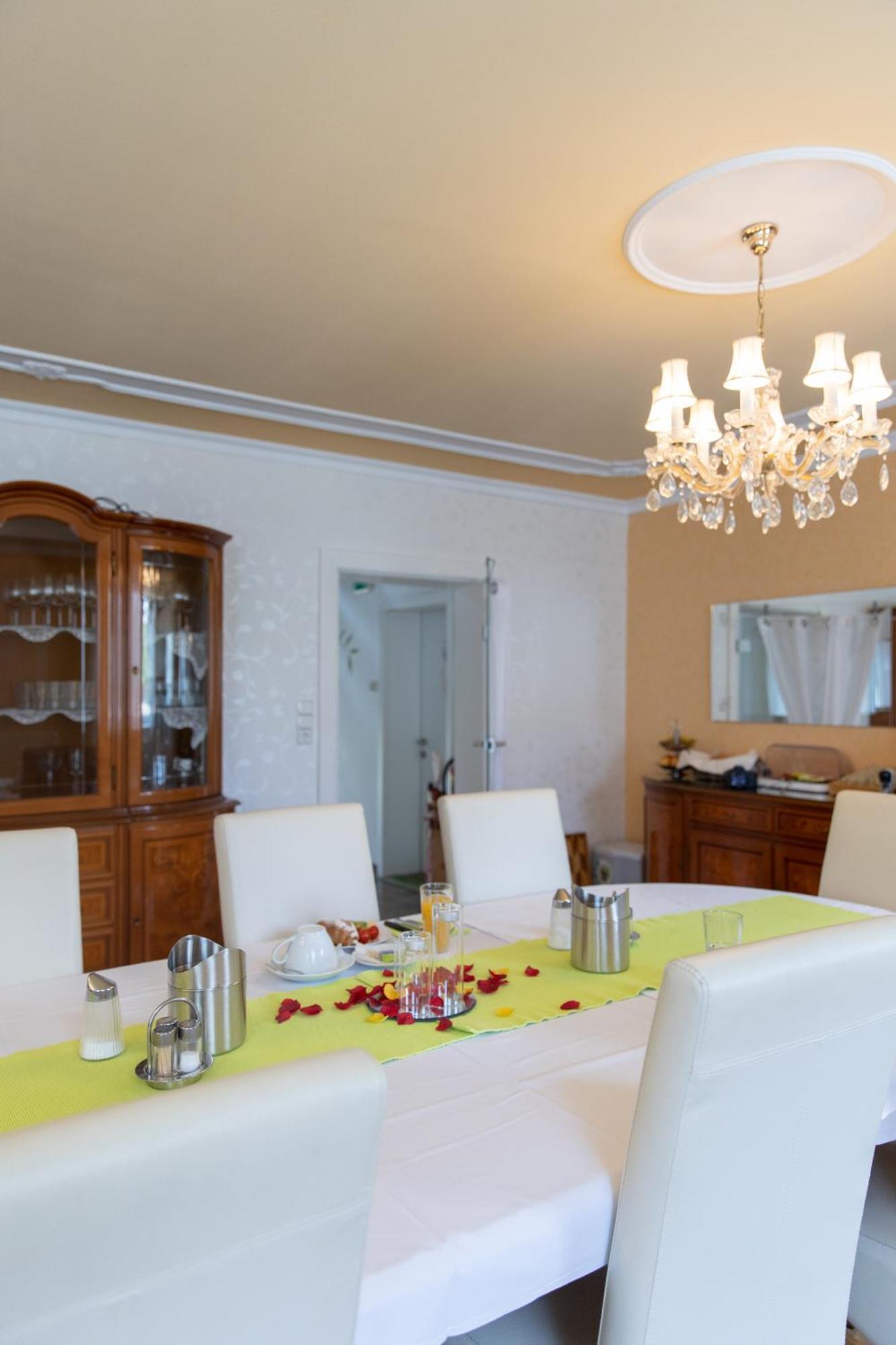 Wohlfuehlwelt Riegler Bed & Breakfast Allentsteig Ngoại thất bức ảnh